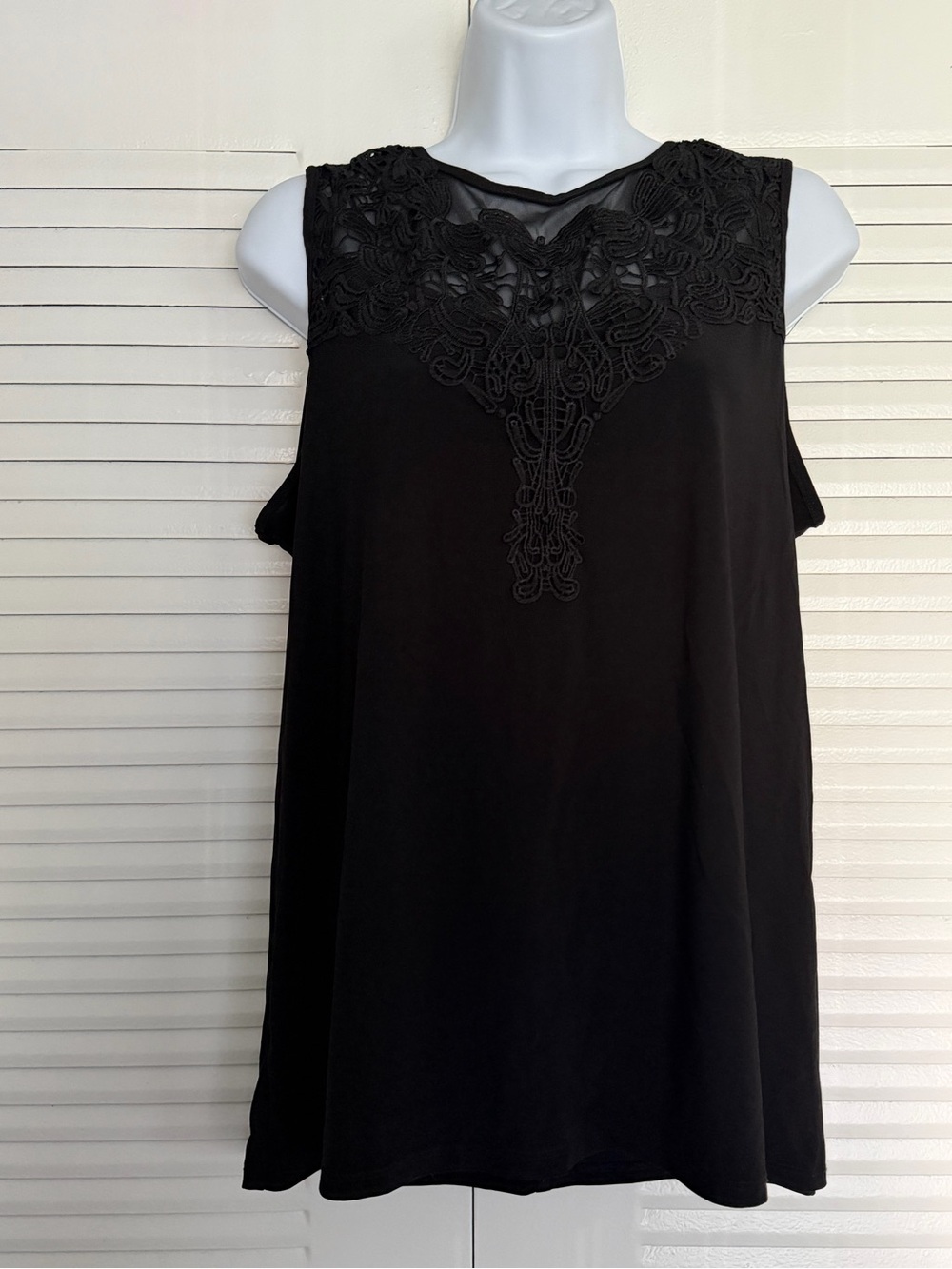 Black Sleeveless Tunic Top with Lace Yoke